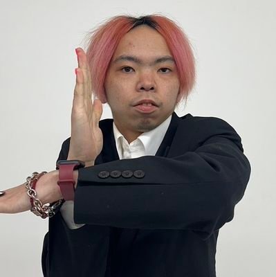 ファンマーク🎤 ファンネーム「混沌組」 冬月WHITE どこかのコンカフェのアドバイザー