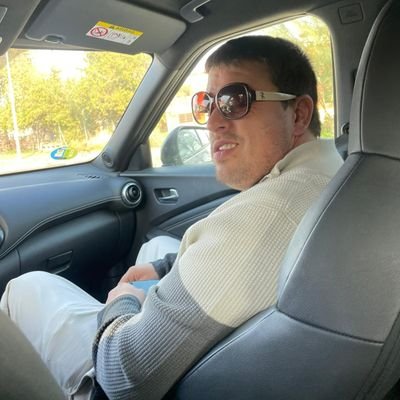 Informático de corazón,aficionado a los videojuegos. Si eres buena persona ya me sigues en https://t.co/k6QQY0iBHc y si no Hazlo please.