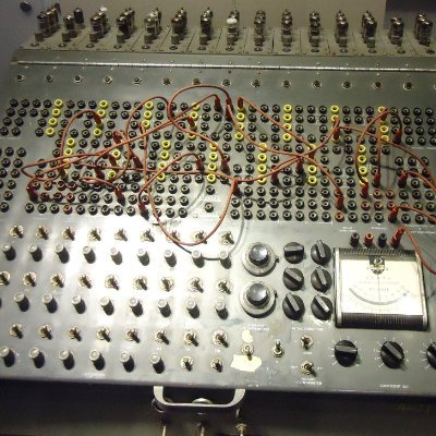 IWTHNS's profile picture. STEM