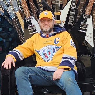 I like Video Games, Mortal Kombat, Pizza, Metallica, and Hockey. Proud citizen of Smashville!🥅🏒🎧🎮 #ForTheShiraiRyu