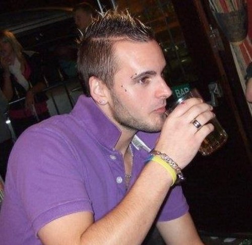 martine2712's profile picture. 