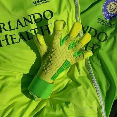 Producers of pro-level goalkeeper gloves
International Goalkeeper Camps