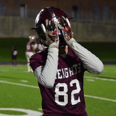 '25 Heights High School/WR/Houston Tx|6'1,165| Core GPA 3.0  @Nightrydas7v7 anthonyramirez8901@gmail.com