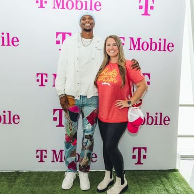 EricaTibbetts1's profile picture. Doctor of Physical Therapy
🐝kind
#RockChalk
#ChiefsKingdom
#GoYals