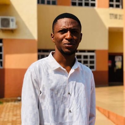 Certified industrial chemist 🧪
Proudly Man UTD fan..
Yorochian..