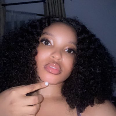 undergraduate at Babcock/medical lab scientist/fashion designer/Tiktoker@preencess_x /skin care enthusiastā¦