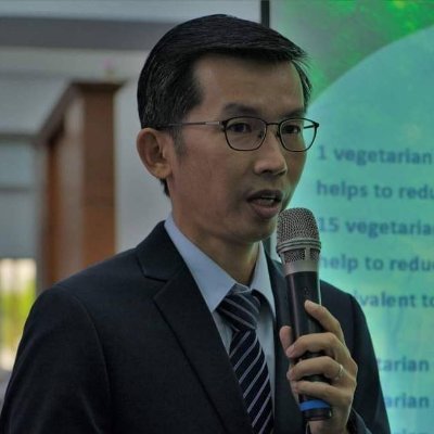 DrCHLee115618's profile picture. Passionate about learning and sharing