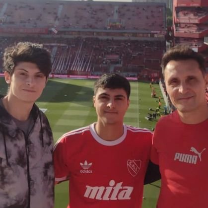 Hincha de Independiente 👹👑🏆
Jugador de Platense 🦑
''Periodista'' de Independiente y Messi