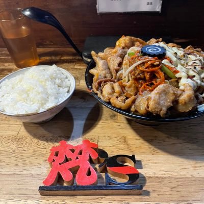 妻👩&娘👧👧👧&🐇の家族を持つ45歳の大黒柱なパパです👨 この垢は日常をつぶやきます🍜🥩🍺仕事はダンプの運ちゃんやってます🚚少年時代やったミニ四駆の再活垢→(@mini4_maru)🏎️車 タフト、アテンザワゴン(お休み中)🚗