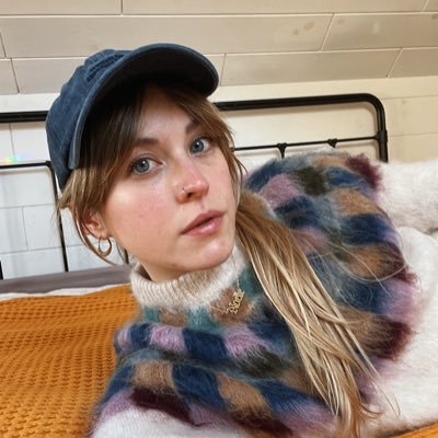 tumblebrutus_'s profile picture. i am sane, i am normal