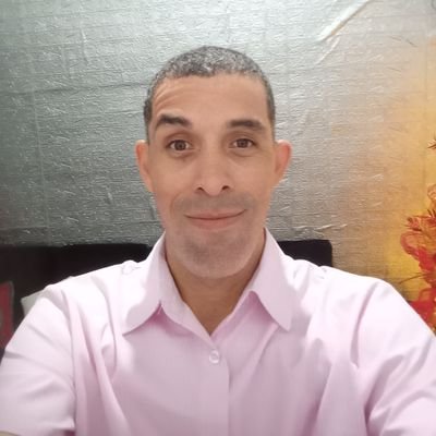 ronnycarballo's profile picture. 