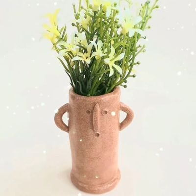 埴輪の小物やアクセサリーを作っています💕minneで販売中。作家名「はにーかむ」ギャラリーCO.-DAIよろしくお願いします🌟 美大デザイン科卒ですが普通の人😓埴輪と猫、日常など。にゃんこはルーク♂️＆レイア♀️です🐱いろいろつぶやきます
minne→https://t.co/dojdfZ1PPo