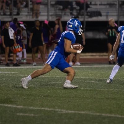 5’6 170 CO ‘25 | FB x RB | new braunfels high school | wrestling x football | bench 315 | squat 500 | power clean 255 | deadlift 455 |