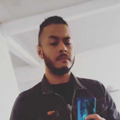 arsenuit's profile picture. You can either live your dreams or live your fears.