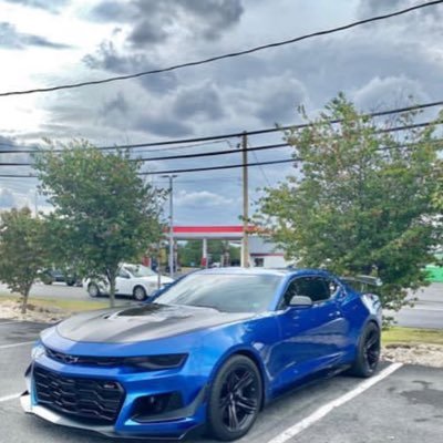 Backup for Deesrt🥵😈🔞 I retweet whatever make my dick jump😮‍💨 🇯🇲🇧🇸 Mix breed 🥱 My dick touch places you didn’t know you had🥵 I like cars btw #ZL1mafia