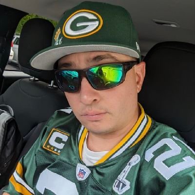 Pokemon GO Junkie. Here for a good time, not a long time. #GoPackGo #ThisIsMyCrew 19-11 (Series 6-1-2, 2 🧹) #OnWisconsin #FearTheDeer #Smashville 47-30-5