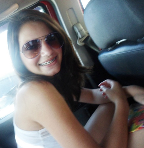 Não uso mais esse tt, segue esse ai: @pqpjessica__