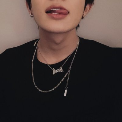 HeardMoans's profile picture. Masculine terms.