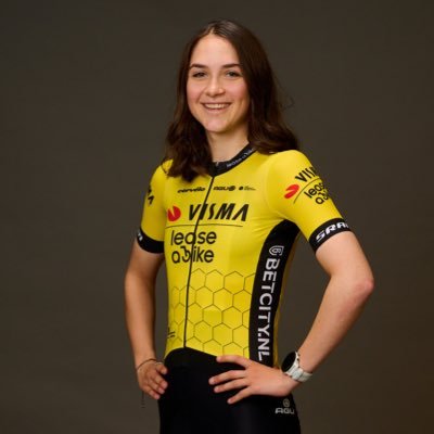 Dutch pro cyclist for Team Visma | Lease a Bike - Winner of Zwift Academy 2021 -📧Management: info@sportpromotions.nl - 20 years old - Psychology student