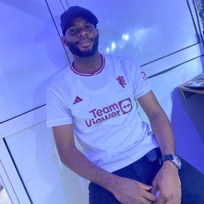 Manchester United FC biggest fan, Computer Software and Hardware engineer, Graphic Designer😋😋