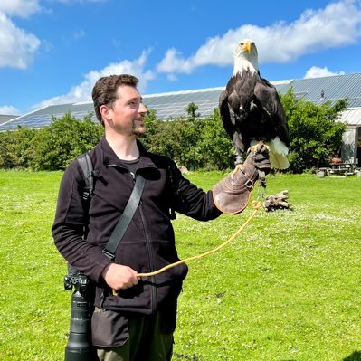 Born in Rotterdam 🌉 Feyenoord supporter 🔴⚪️⚫️ bird fanatic🦉photography enthusiast 📸.