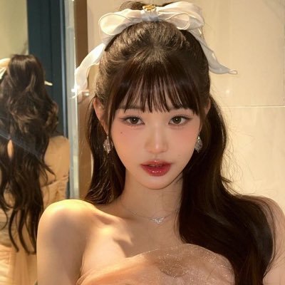 strawberen19's profile picture. | edtwt | she/her | 20 | 125 |