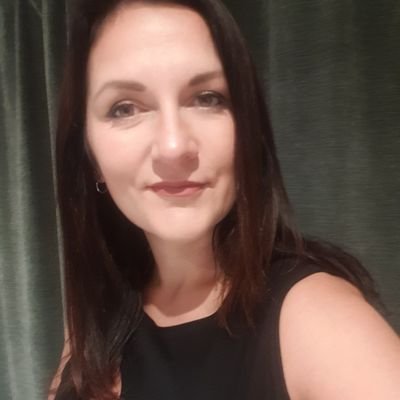 LouVar123's profile picture. 