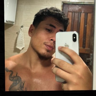 they say hustlin like a disease ima die with the symptoms