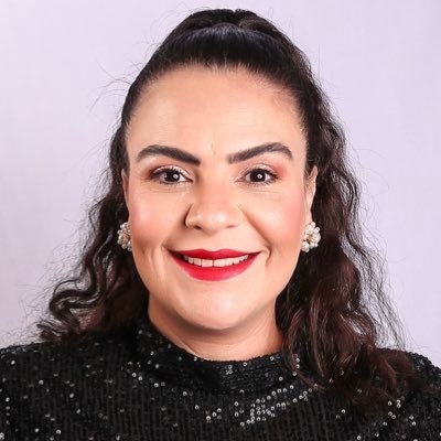 ꕤ Artista em transformar olhar ꕤ Especialista em sobrancelhas
