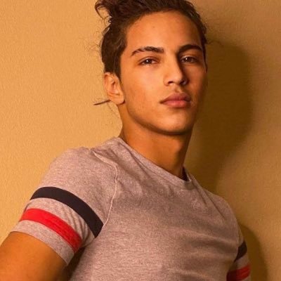 ¡Contra el woke y la generación más 1d1074,1nú71l35,1nc4p42,y 13rd4!
-No a la destrucion de la familia. -Pro-vida🚹🚺✝️🛐✡️
-Viva la libertad y la derecha.