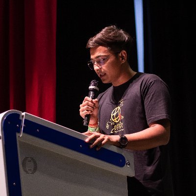 ShahilSinha9's profile picture. Co-Founder @DevBridge_Co | PR Lead @gdscsstc | Ex BigShot Intern @StockGro | Web Developer | Graphic Designer | Video Editor