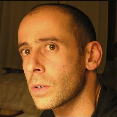 Arquitecto, diseñador, ilustrador, visualizador y a veces escribo.