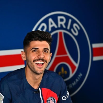 Tout savoir sur l’actualité 🆕 de Lucas Beraldo 🇧🇷, défenseur du PSG ❤️💙