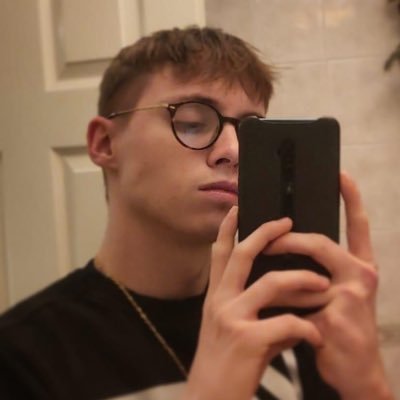 ThatSimRacer on TWITCH — streaming almost every night, come and join or put your feet up, plenty of entertainment here 😆🏎️