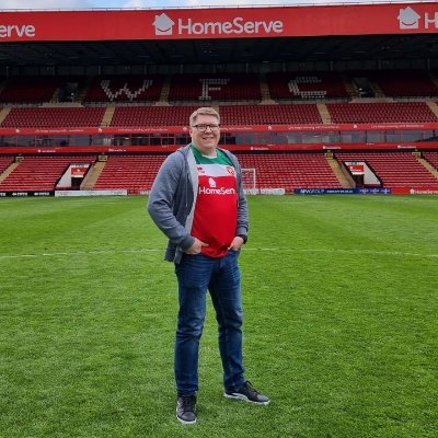 Living in Gävle, Sweden. Supporting Walsall FC. 
Writing about Walsall at https://t.co/thdYxTNQZr.
Feel free to support me at https://t.co/YWM04LctBz