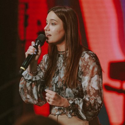 mrsmaddieortiz's profile picture. Follow for daily confessions! 🗣️