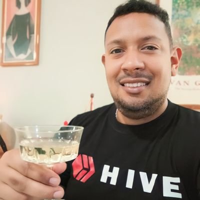 ¡Músico y Blogger en #Hive!
Curador en OCD, La Colmena, Liotes y Hive Open Mic.
Únete a nuestra comunidad y se parte del futuro del #Crypto World...