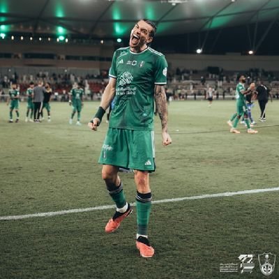 Fan page su Roger Ibañez 
giocatore della AL AHLI💚😬😮‍💨