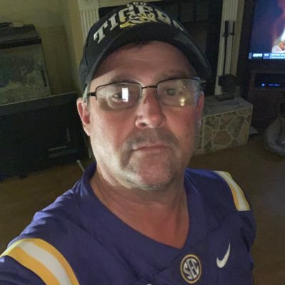🚫DM’S unless you ask/🚫crypto/Pro 2nd amendment/Geaux Tigers💜💛STTDB/🇺🇸unvaxxed MAGA! https://t.co/bCtvolIT7Q