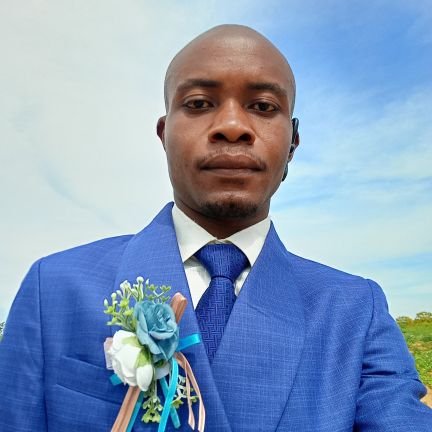 Je m'appelle KALOMBO AMBROISE LURON la prunelle de l'éternel.
Leader et président d'une grande structure ASBL-ONGD GÉNÉRATION CONSCIENTE DES JEUNES CONGOLAIS