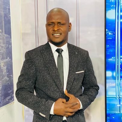 idhybarry11's profile picture. Journaliste reporter d'images à Espace TV