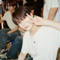 Mana (@manashia_) 's Twitter Profile