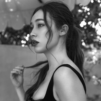 Seguidor de muchos. Fan de pocos. Duermo poco, veo mucha NBA. Alycia Debnam-Carey sobre todas las cosas.
Soy un random 

FCB. F1. LOL. CS 
Bi🏳️‍🌈. Adulto