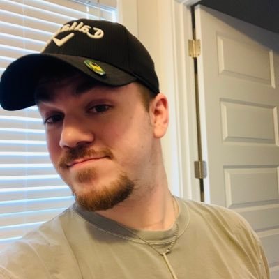 32. Singer. Learning guitar. Love music. Dream is to do it for a living one day. Right-leaning. https://t.co/mwVjWMD4kf