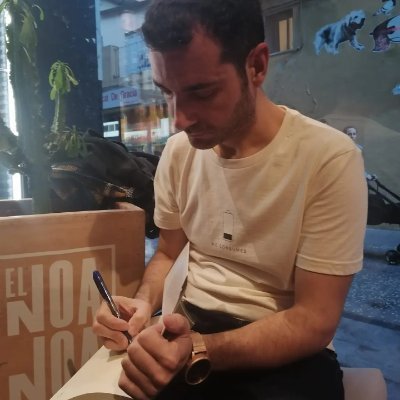 English teacher. Leo, viajo, hago fotos y escribo cosas. No necesariamente en ese orden.
📚🌈👨❤️💋👨
Lo que escribo
👇🏼
https://t.co/u8sxH9mFUE