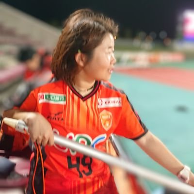 犬と温泉とスキーとサッカーが好き。
アウェイで大旗振ってます🏁