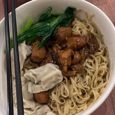 nasiuduktongkol's profile picture. dont take my tweet personally