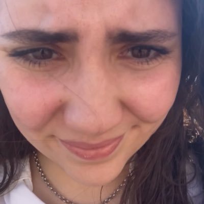 olha outro stalker, get a job // sorry for having great tits and correct opinions