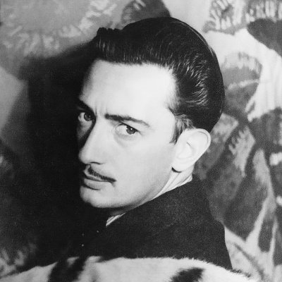 Salvador Dalí was a 20th century Spanish surrealist artist.
#artbots by @nuwaves_future