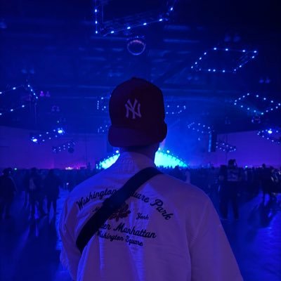 Aln___rz's profile picture. 